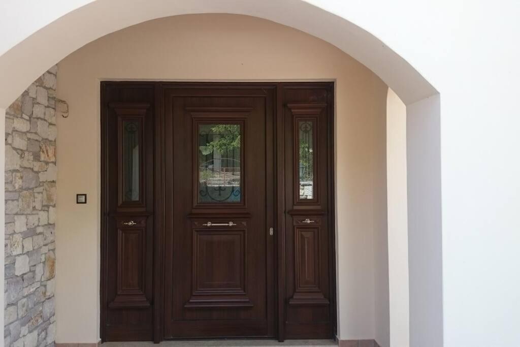 Villa Ria كالافريتا المظهر الخارجي الصورة