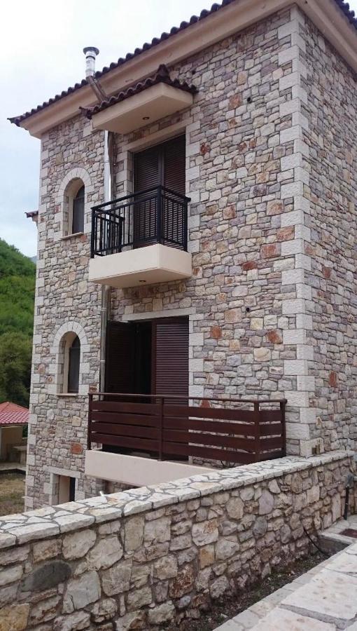Villa Ria كالافريتا المظهر الخارجي الصورة